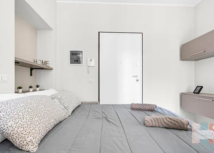 Tag2 -lodi- Elegant - * Milán